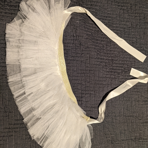 0-6 months cream/off-white tutu tiered 2 skirt bundle - Picture 3 of 12